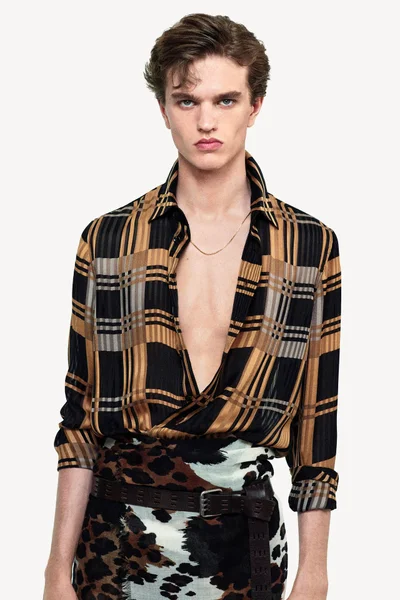Look 11